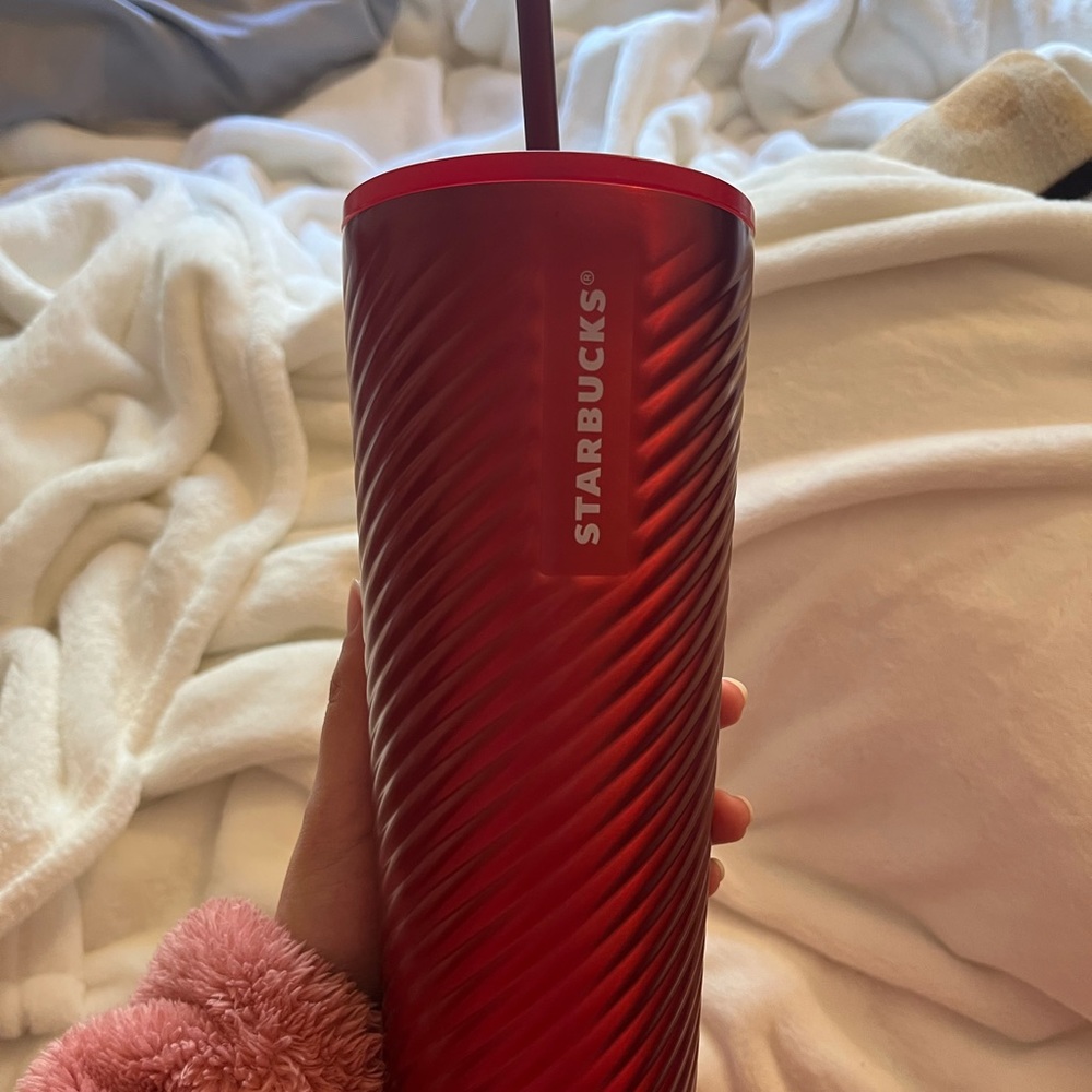 red starbucks holiday cup!